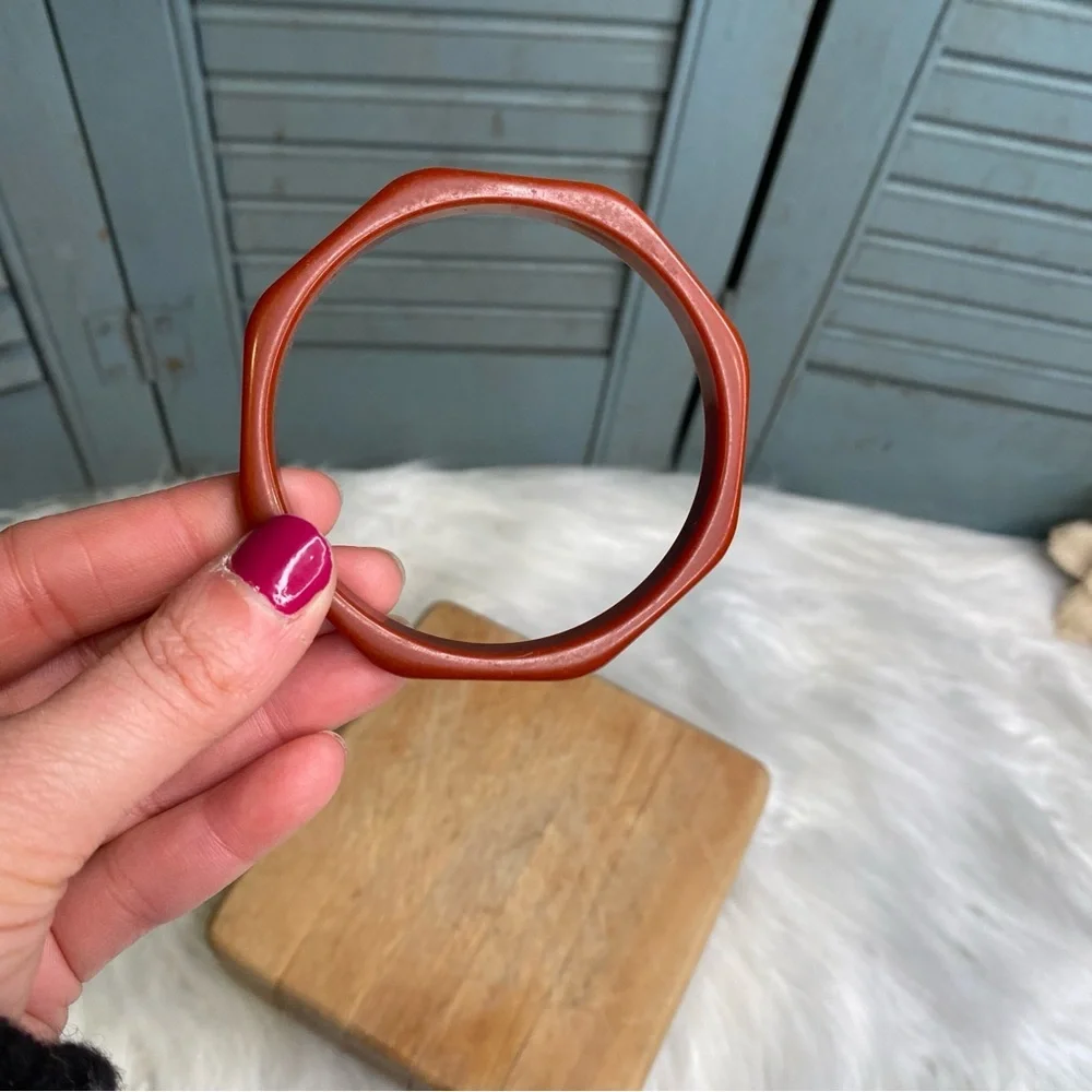 Vintage Acrylic Octagonal Bangle Bracelet Caramel Brown Color